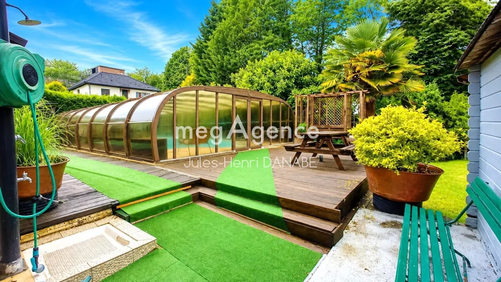 Bassein - House with Pool in Sens, 1h15 from Paris