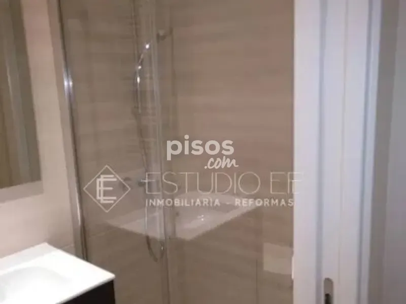Salles de bain - Furnished Flat with Central Heating in Salamanca