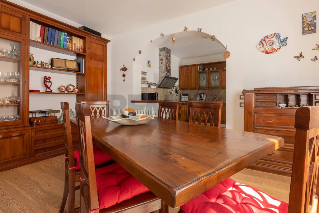 Dining Room - Single-Storey Villa with Garden in Marchirolo