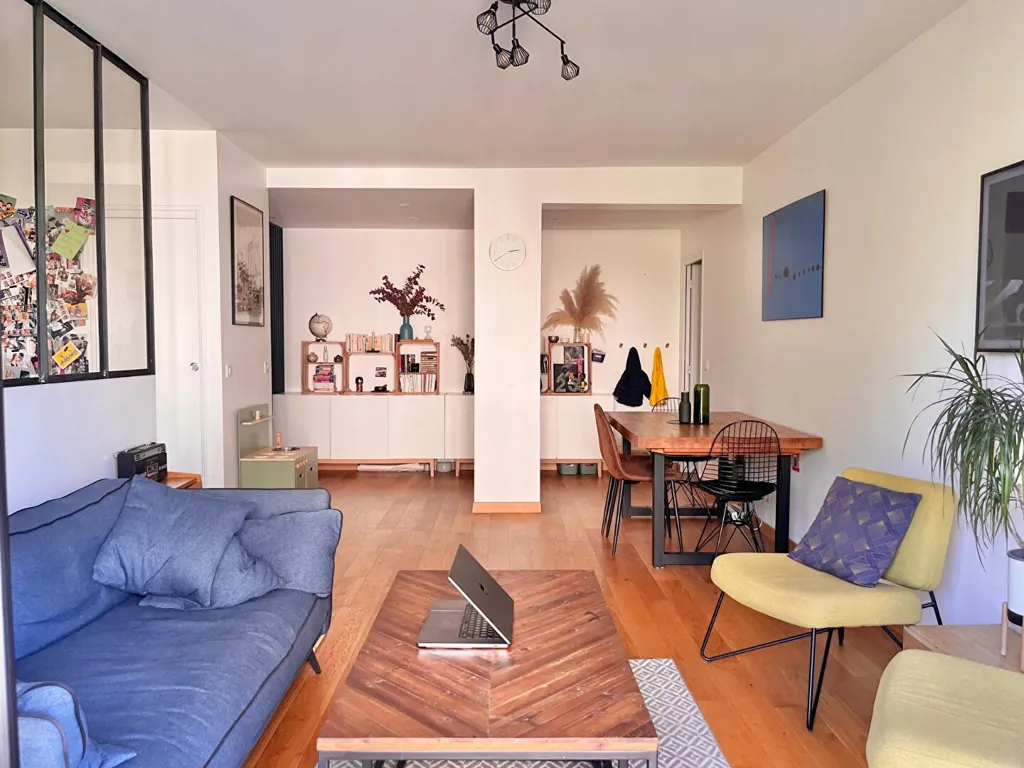 Elutuba - Balcony Flat in 20th Arrondissement, Paris