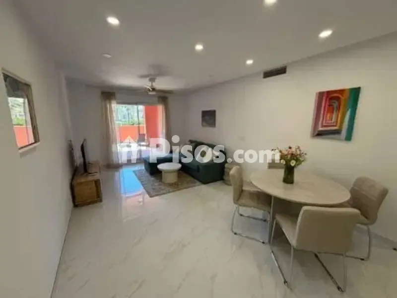 Elutuba - Bright Apartment with Pool in Cortijo Torrequebrada