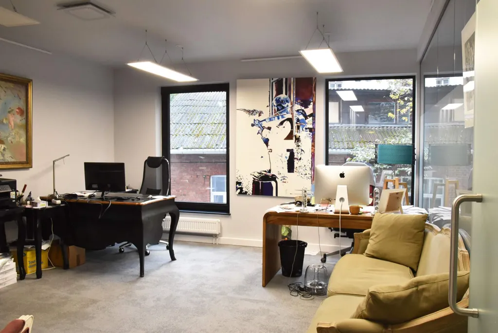 Bureau - Newly Decorated Office with Views in Central Tallinn