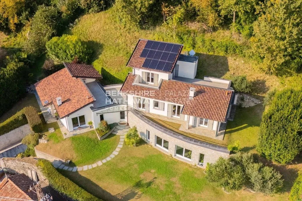 Õhuvaade - Luxury Villa with Lake Views in Cernobbio