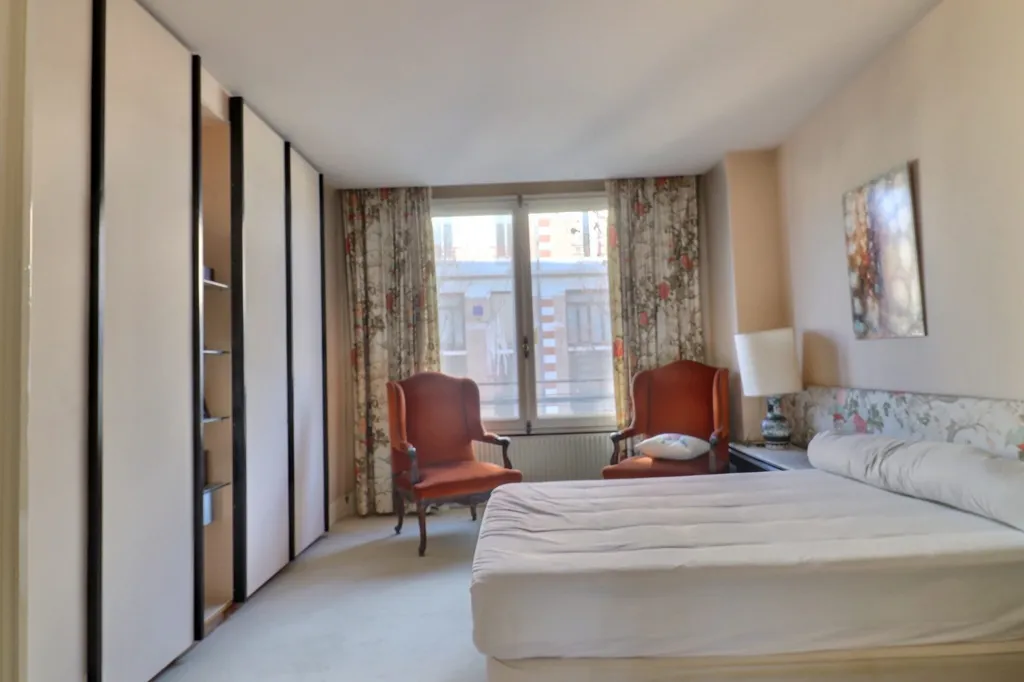 Bedrooms - Duplex Apartment with Private Garden in Chamalières