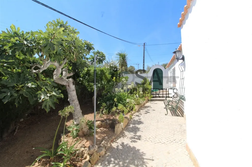 Jardin - Modern Villa with Sea View in Lagos