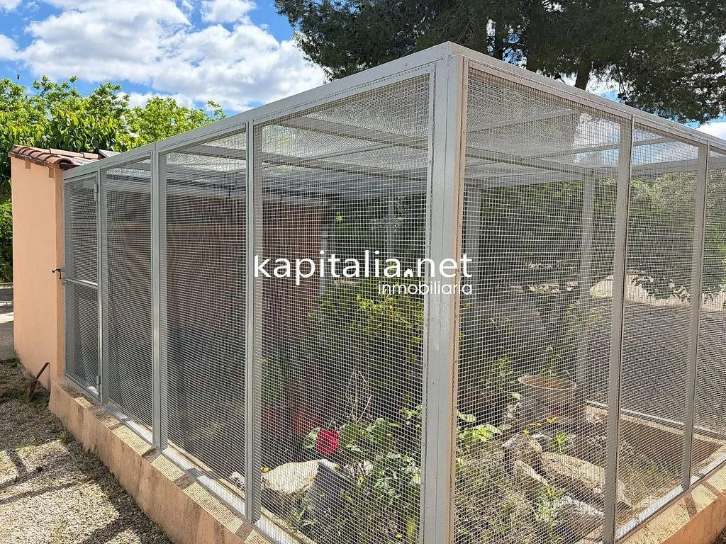 Aed - Chalet with Garden and Garage in Ontinyent