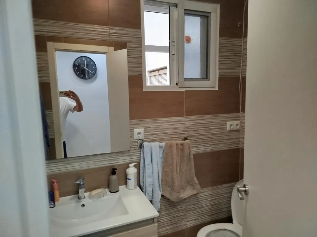 Vannitoad - Refurbished Flat with Fitted Kitchen in Carolinas