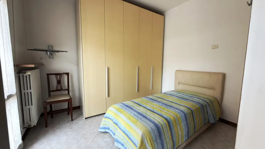 Chambres - Armed Studio with Loggia in Reggio Emilia