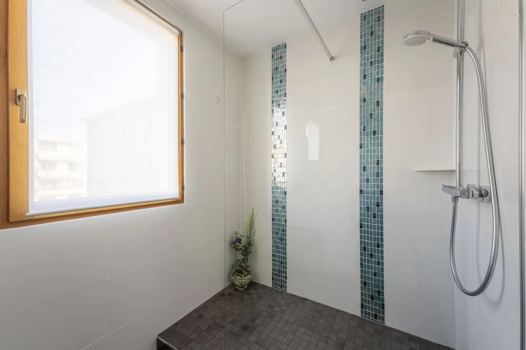 Salles de bain - Appartement Luxueux avec Terrasse à Tassin-la-Demi-Lune
