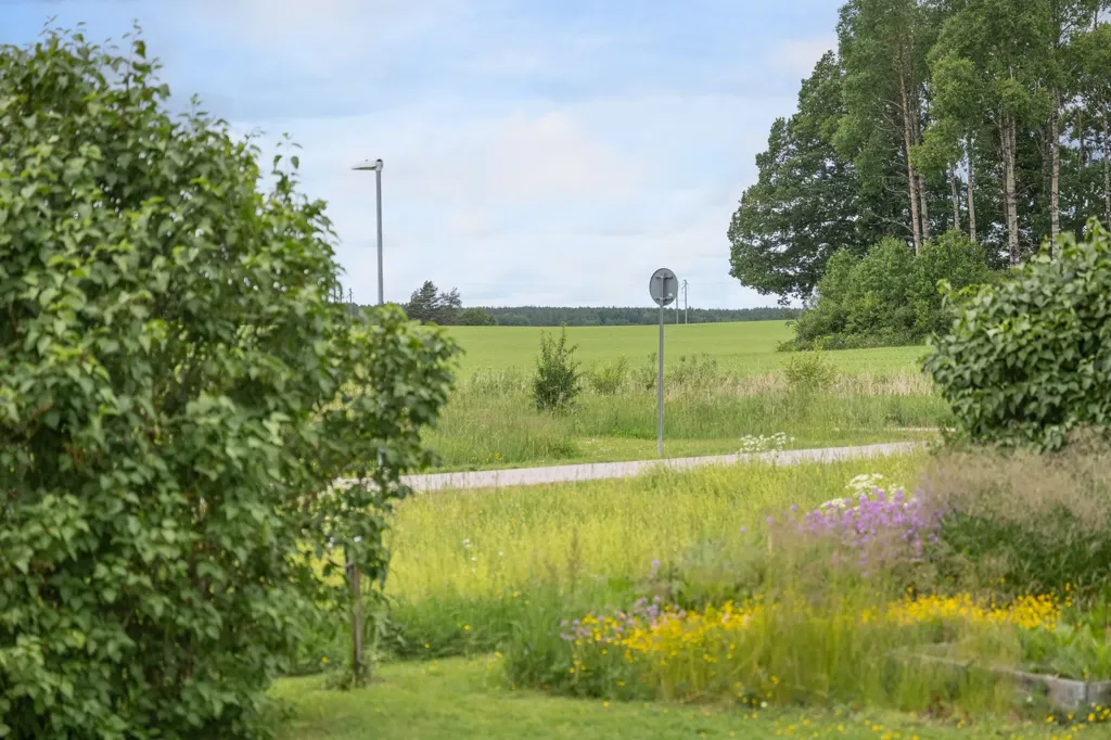 Esterno - Spacious Bungalow with Garden in Södermanland