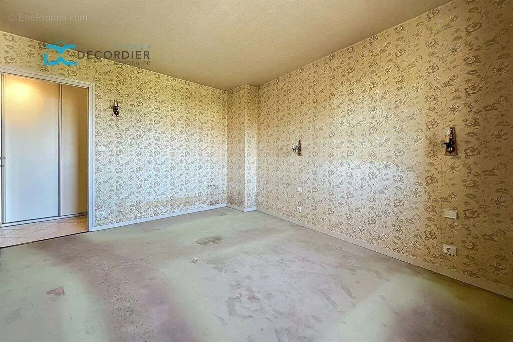 Pièces - Appartement Traversant avec Vue Lac à Thonon-les-Bains