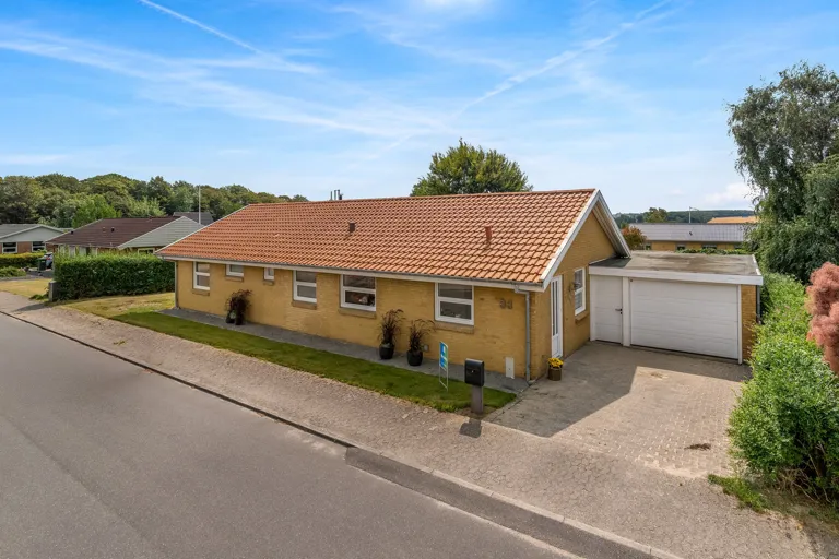 House with Garden View and Terrace in Tvis
