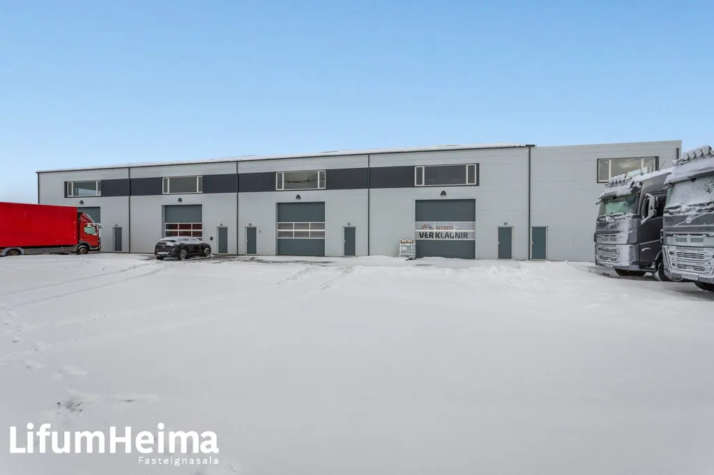 Esterno - Warehouse with Loft in Mosfellsbær