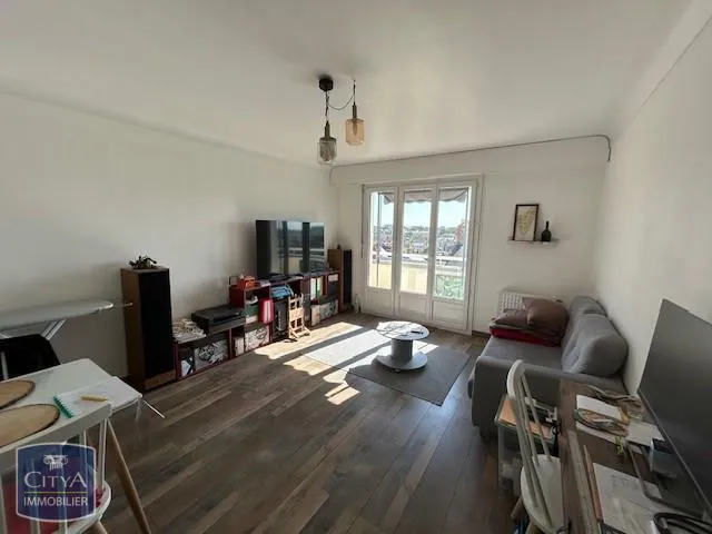 Séjour - Appartement Meublé avec Balcon à La Roche-sur-Yon