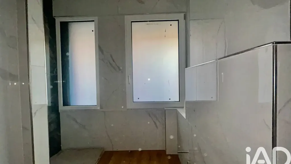 Salles de bain - Modern Triplex with Balcony in Florence