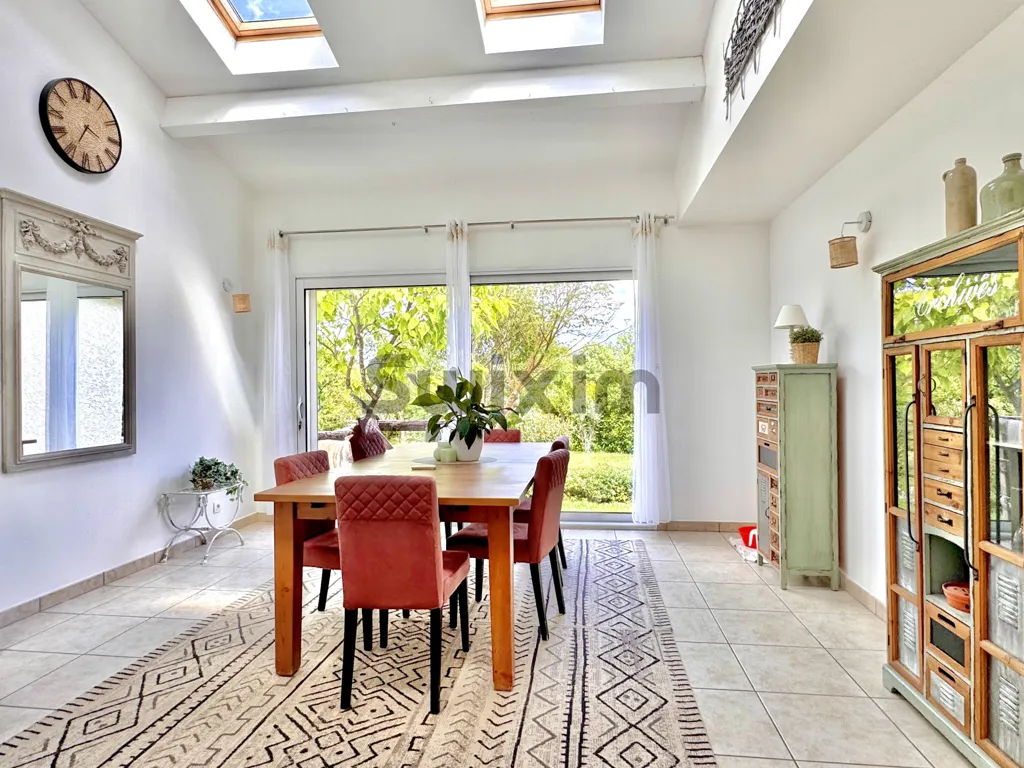 Söögituba - Villa with Garden and Mountain View near Alès
