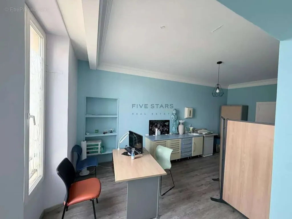 Kabinet - Luxury Apartment with Business Potential in Nice