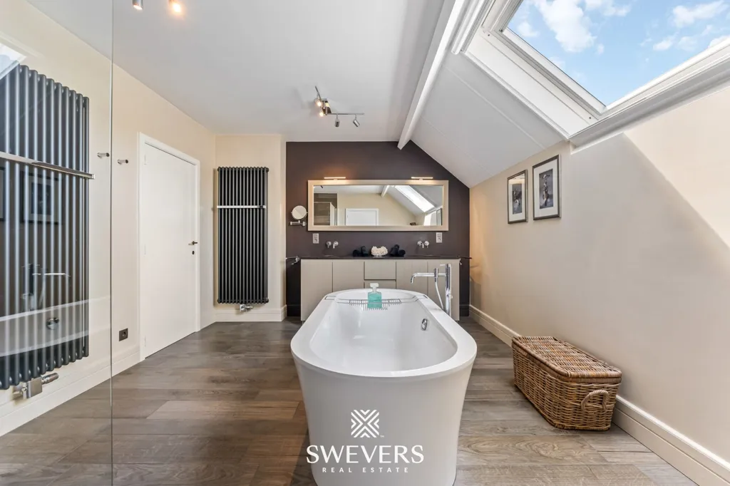 Salles de bain - Villa avec Jardin de 450 m² à Halen