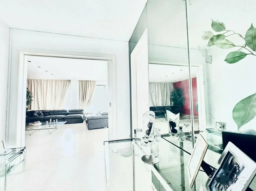 Elutuba - Flat with Sea View in Palaio Faliro, Athens