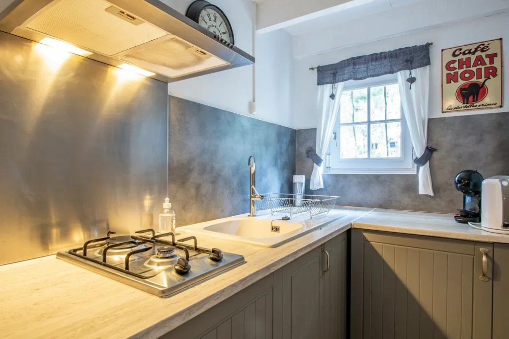 Cuisine - Propriété de Charme avec Piscine au Pied du Luberon