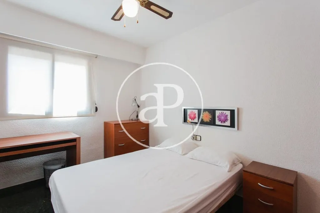 Magamistoad - Furnished Flat with Balcony in Mestalla, Valencia
