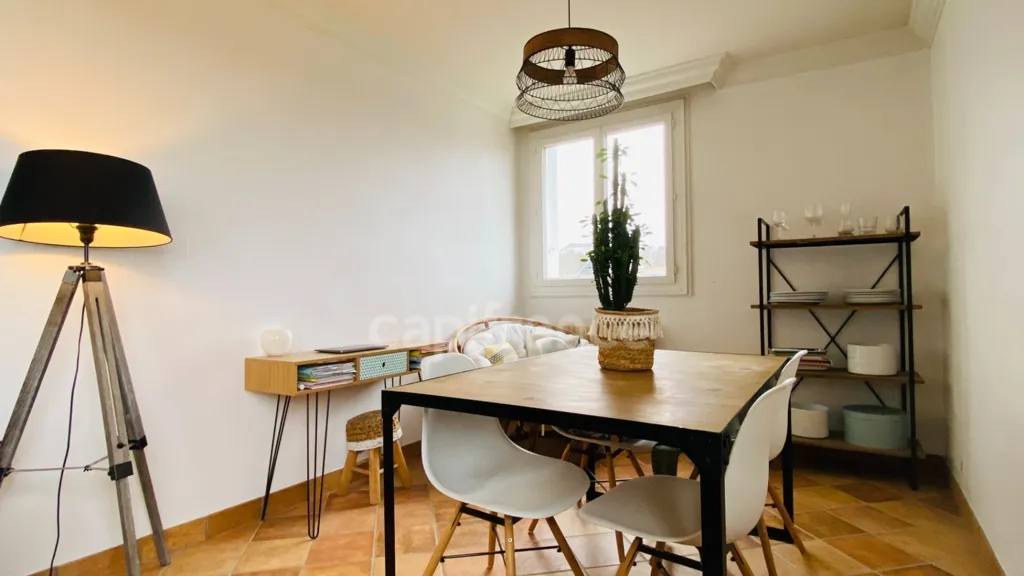 Söögituba - Bright 3-Bedroom Apartment with Balcony in Quimper