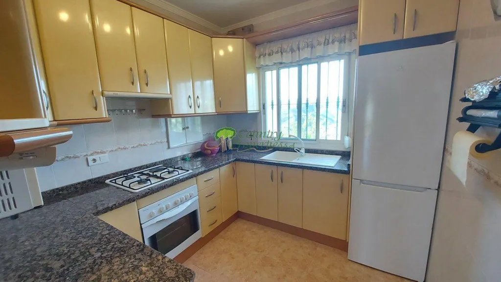 Köök - Villa with Pool and Mountain Views in Canillas de Aceituno