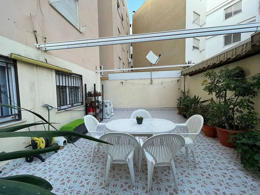 Apartment with Terrace in El Mercado