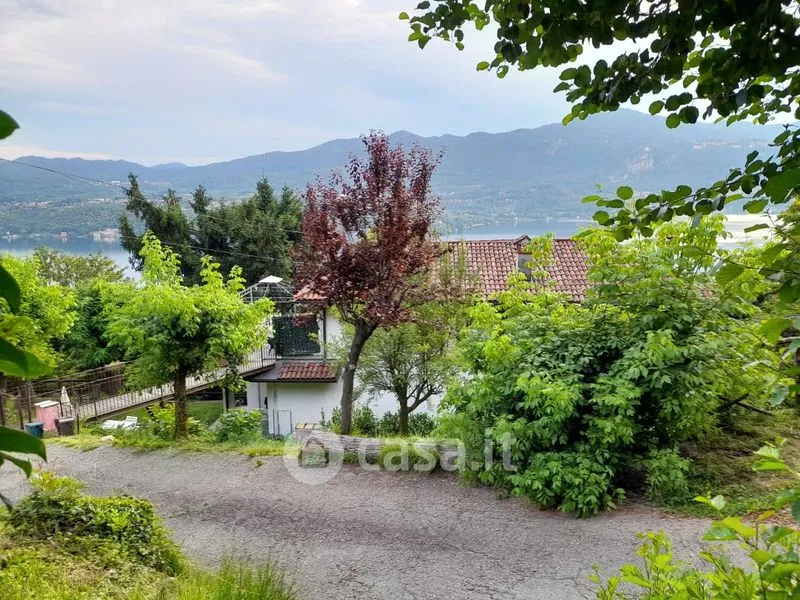 Aed - Rustic Villa with Lake View in Ameno