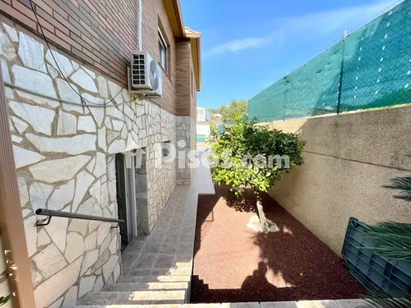 Välivaade - Chalet with Private Pool in El Vendrell
