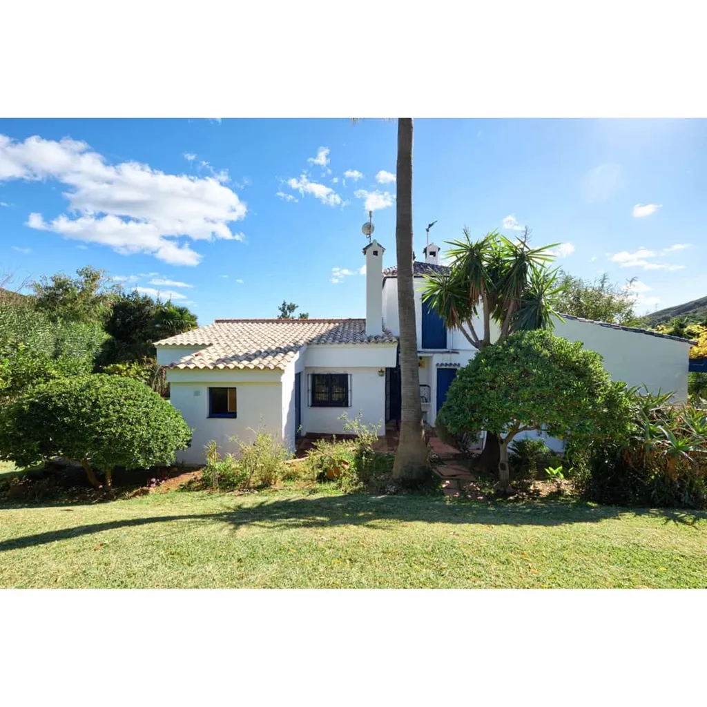 Exterior - Villa with Private Pool near Estepona