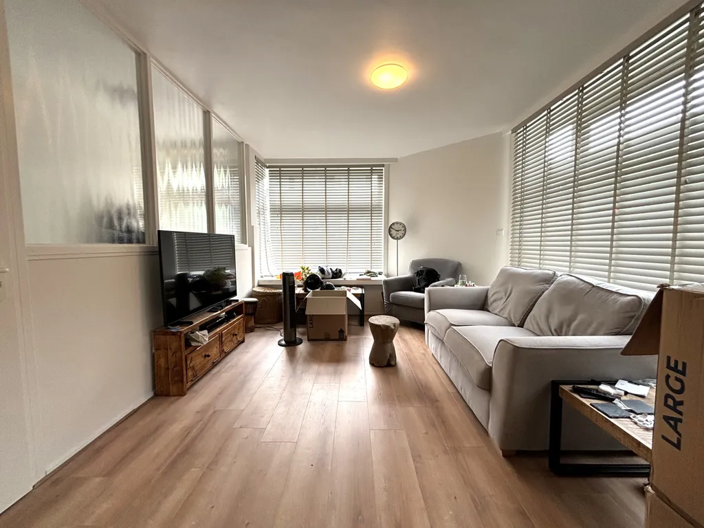 Soggiorno - Studio with City View in Rotterdam Centre