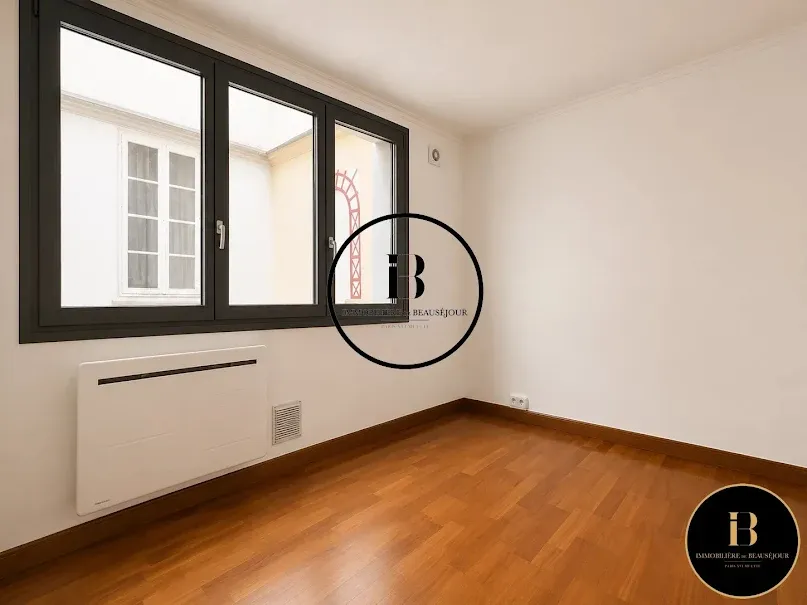 Toad - Studio with Balcony in Saint-Germain-en-Laye