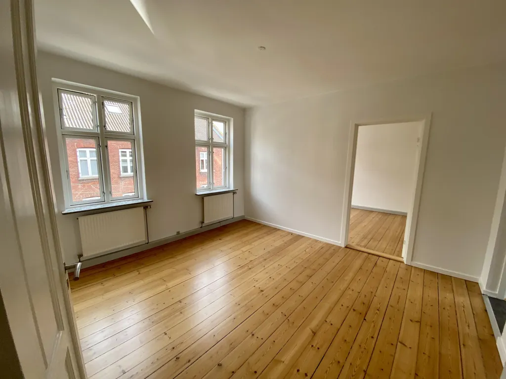 Toad - Two-Bedroom Flat with Exposed Beams in Odense