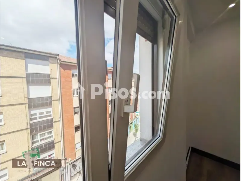 Rooms - Apartment with Lift in Teatinos - Pumarín