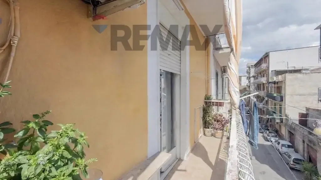 Balcony - Apartment to Renovate in Palermo