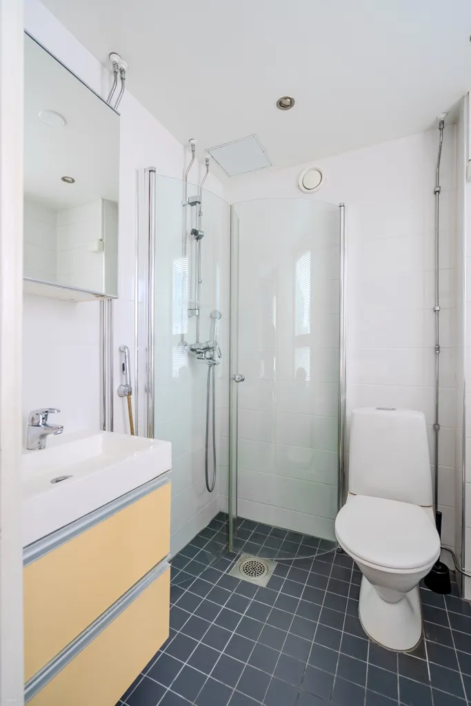 Bagni - Apartment with Balcony in Helsinki's Punavuori