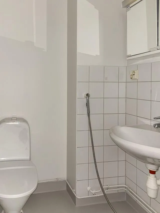 Bathrooms - Spacious Flat with Sauna in Jyväskylä