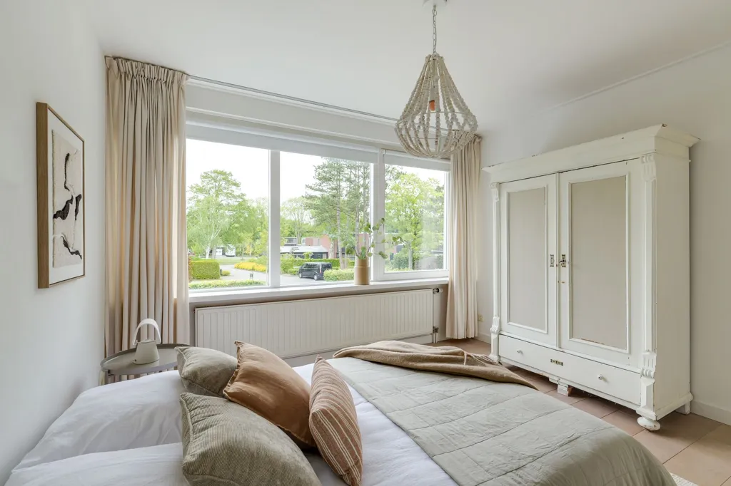 Magamistoad - Villa with Polder View in Bergen