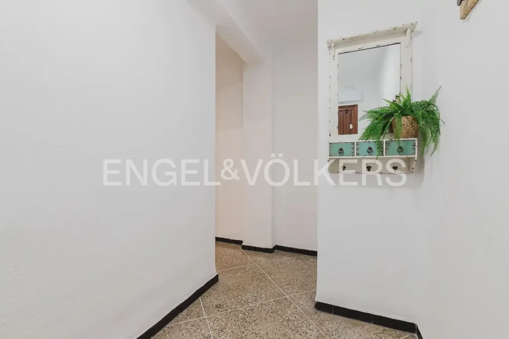 Ingresso - Fully Renovated Apartment with Balcony in Ayora