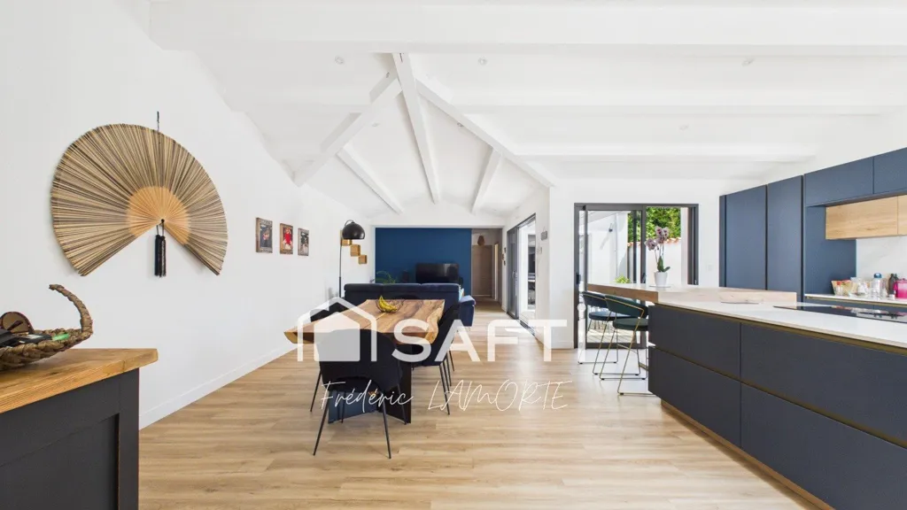 Cuisine - Maison Contemporaine avec Piscine à Proximité