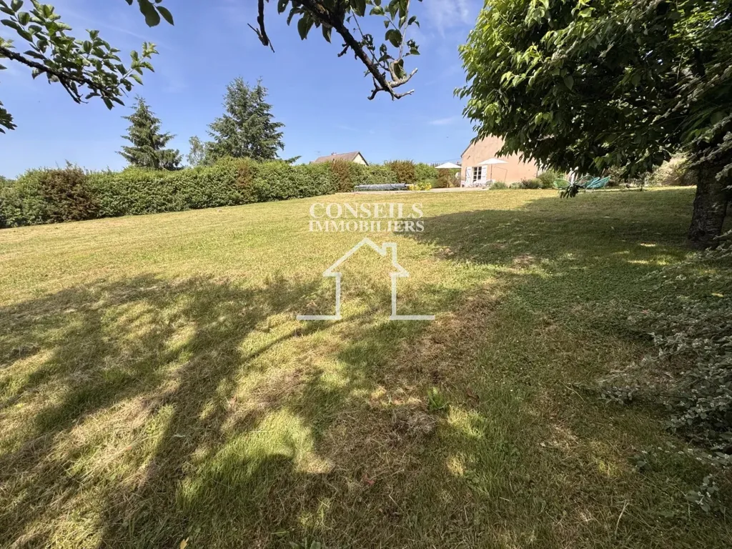 Jardin - Fermette avec Piscine et Jardin à Précy-sur-Vrin