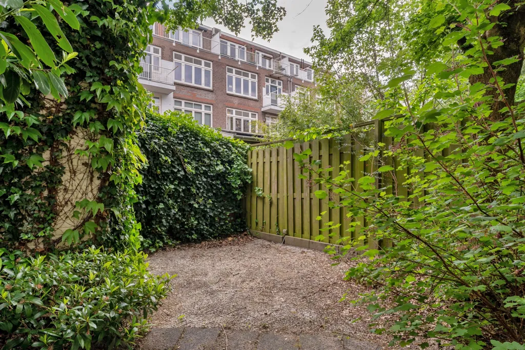 Jardin - Spacious Ground Floor Flat with South Garden in Blijdorp