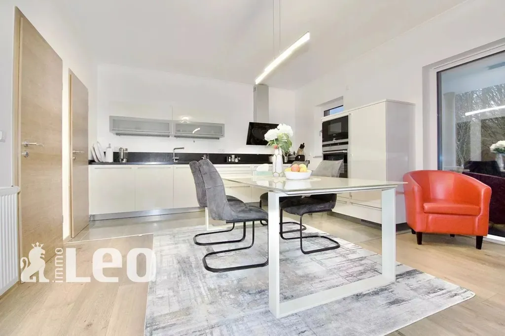 Söögituba - Garden Apartment with Terrace in Weidingen