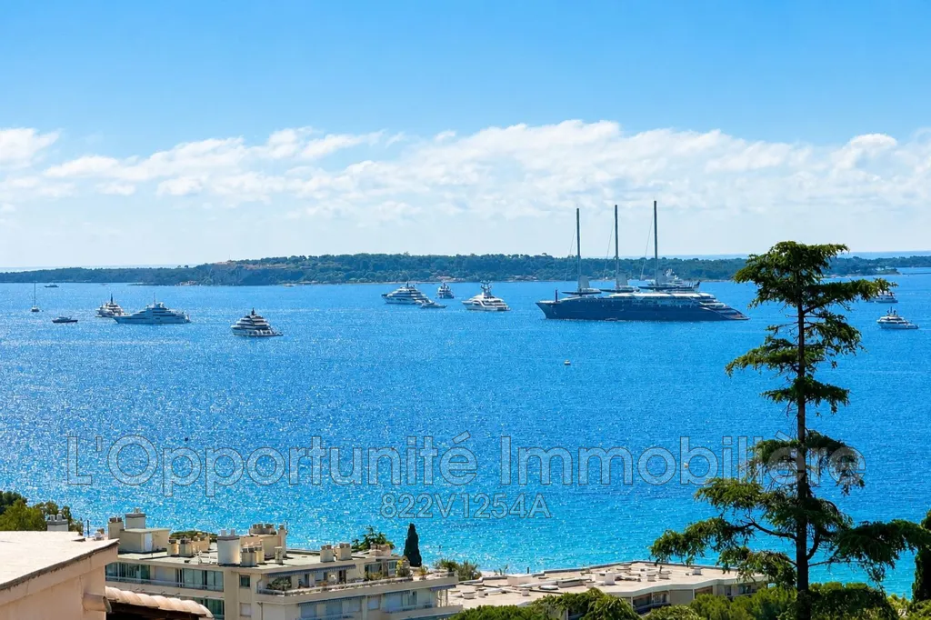 Rõdu - Apartment with Sea View in Cannes