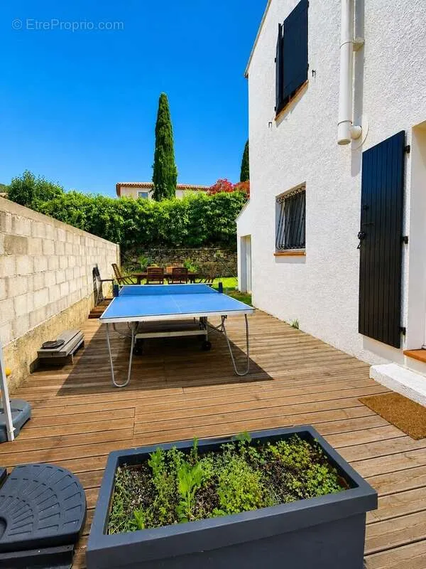 Terrasse - Maison mitoyenne avec terrasse à Coudoux