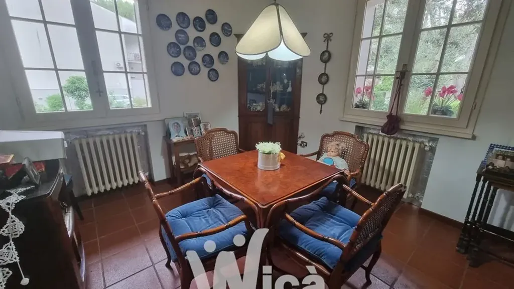 Söögituba - Villa with Garden in Cervia Thermal Zone
