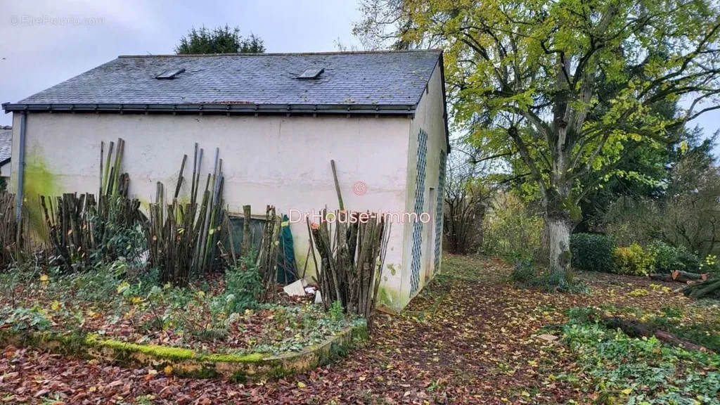 Esterno - Constructible Plot with Existing Garage in Martigné-Briand