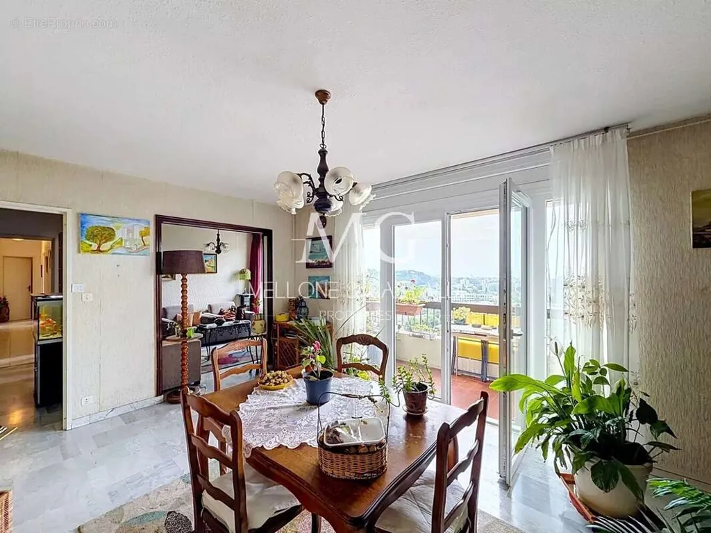 Sala da pranzo - Apartment with Panoramic Sea View in Cannes la Bocca
