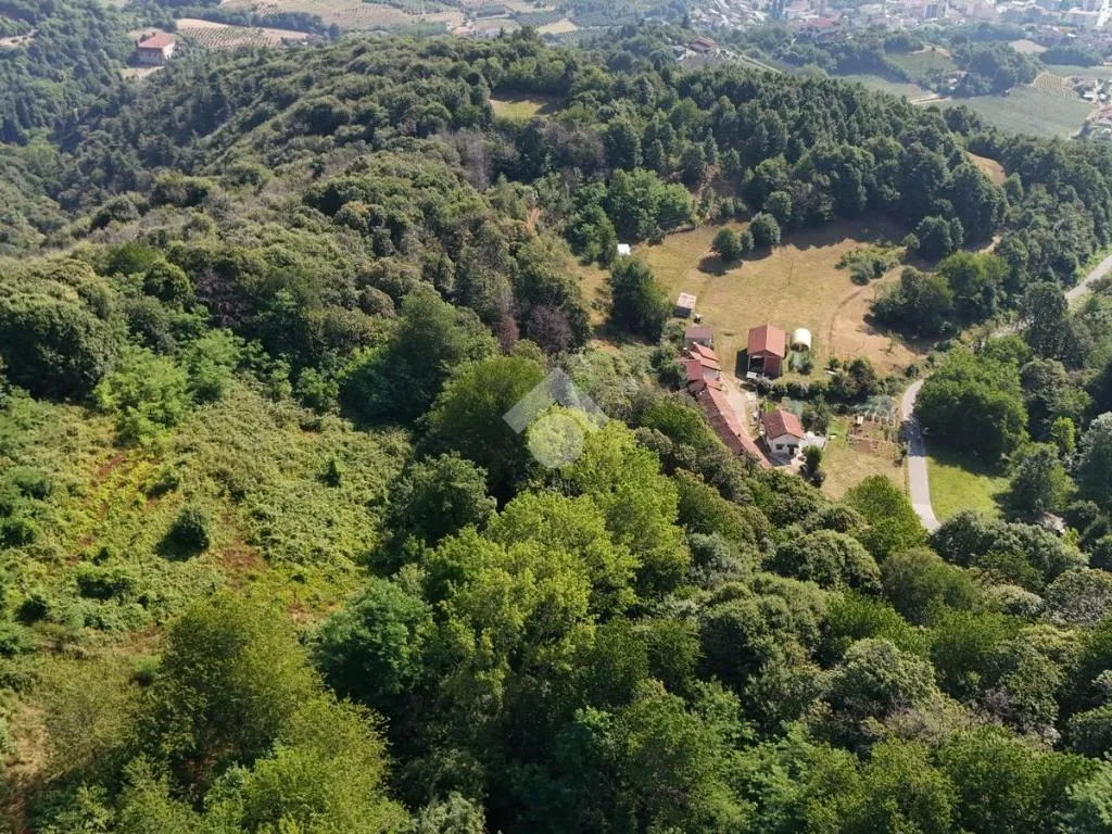 Vista aerea - Rustic Property with 25,700m² Land in Verzuolo
